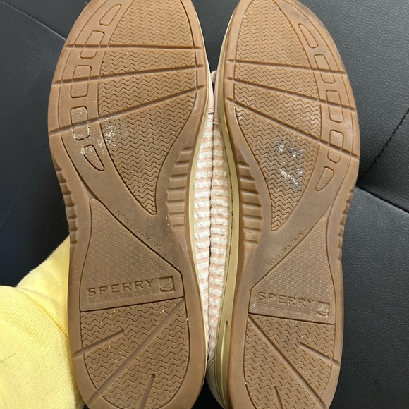 Sperry Topsiders - Picture 2 of 4